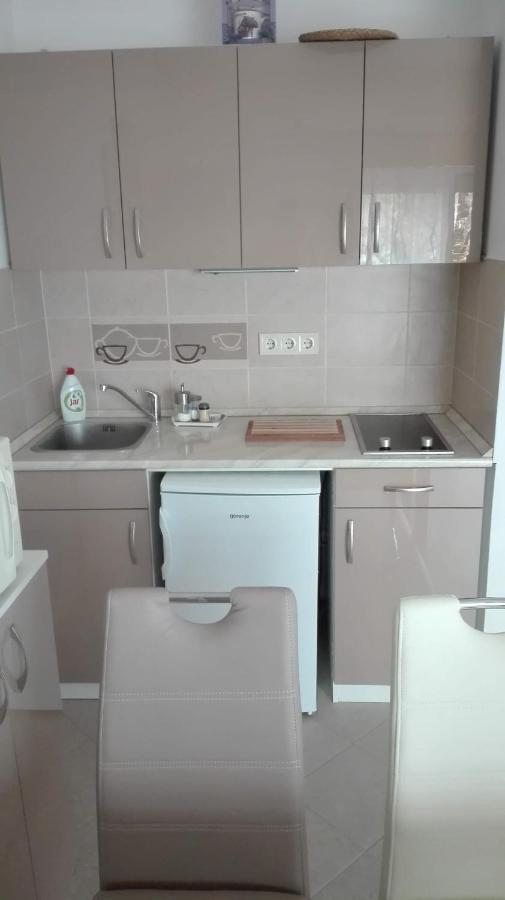 Lavender Apartment Heviz Luaran gambar